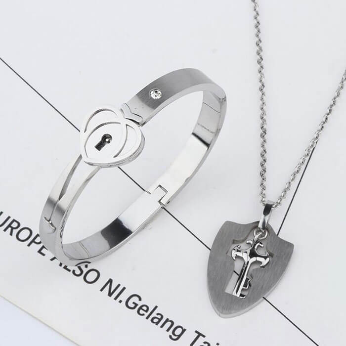 Couple Jewelry Stainless Steel Bracelet Love Heart Lock Bracelets Bangles  Key Pendant Necklace for Lover Jewelry Gift